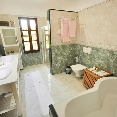 Villa Alanya Sleeps 14 With Pool Air Con And Wifi